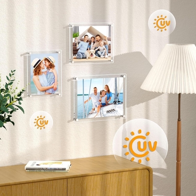 Decoración Fotogramas flotantes de acrílico de 13' x 16' con paredes metálicas