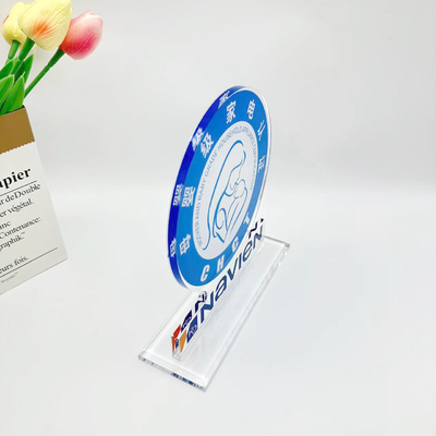 El trofeo de acrílico de fundición de estilo 8' H Impresión personalizada para el evento de celebración