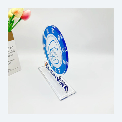El trofeo de acrílico de fundición de estilo 8' H Impresión personalizada para el evento de celebración