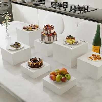 Acrílico Blanco Buffet de cinco lados de exhibición de alimentos Stand de tarta cúbica y postre de exhibición Stand para bodas o fiestas familiares
